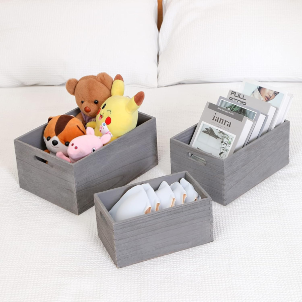 KRAYOG Set of 3 Rustic Grey Wooden Nesting Storage Crates with Handles – Handcrafted Solid Wood Farmhouse Decorative Storage Containers